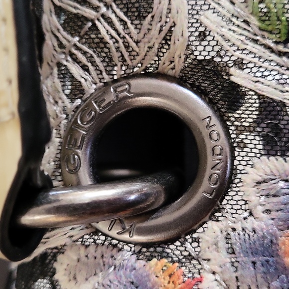 Kurt Geiger kensington embroidered sequin handbag with chain strap - Picture 11 of 13